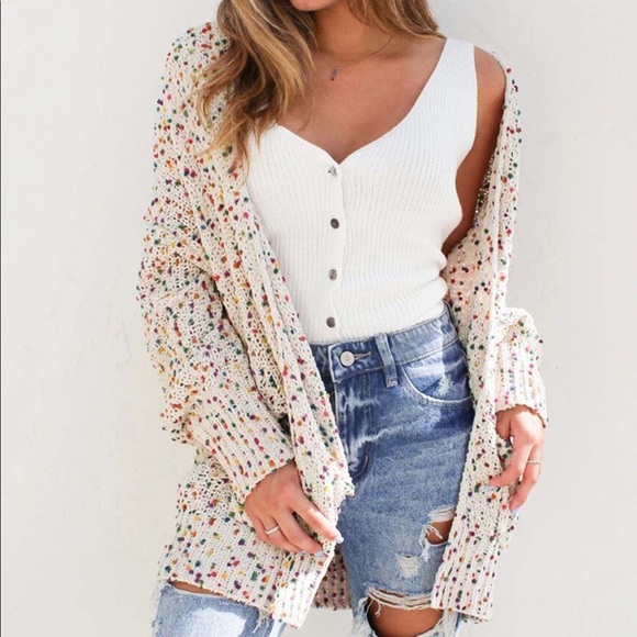 Cream Rainbow Pom Pom 